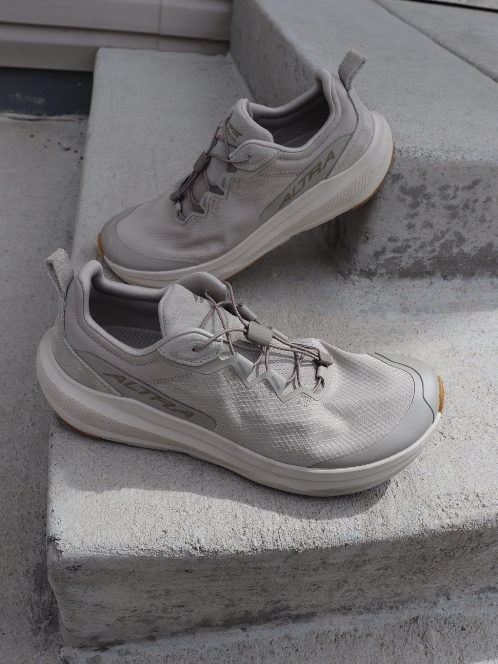 Altra Men's Athletic Shoes - Light Taupe/Beige